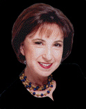 Photo of Leslie Glass